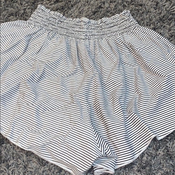 black and white striped shorts - Picture 3 of 3
